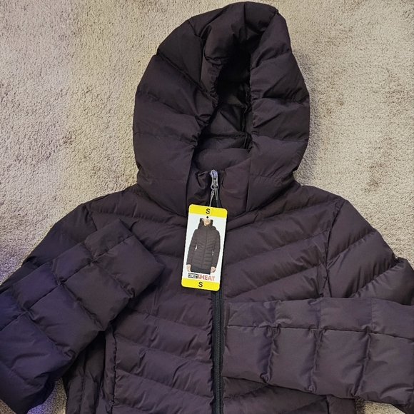 NWT Women's Winter Jacket 32 Degree Heat Small | Acai Berry Color | Never Worn - Picture 2 of 8